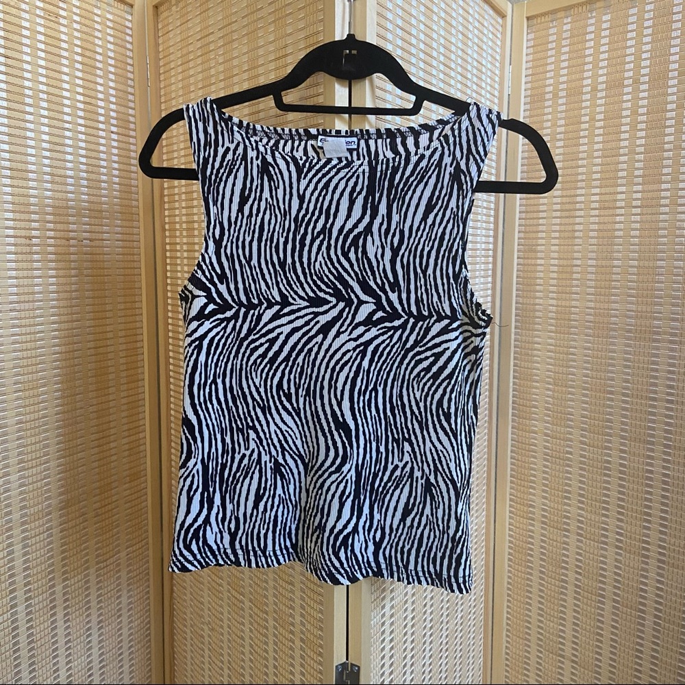 T2K vintage zebra print top